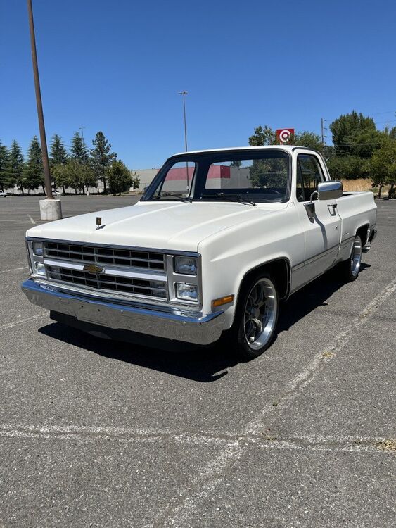 1985 CHEVROLET C/K Pickup