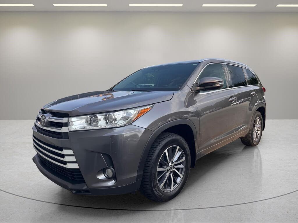 2018 TOYOTA Highlander