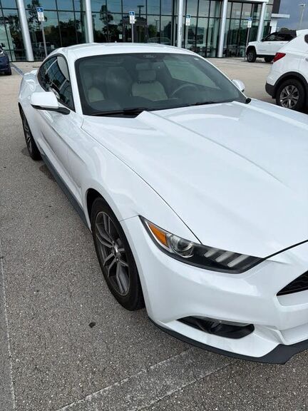 2017 FORD Mustang