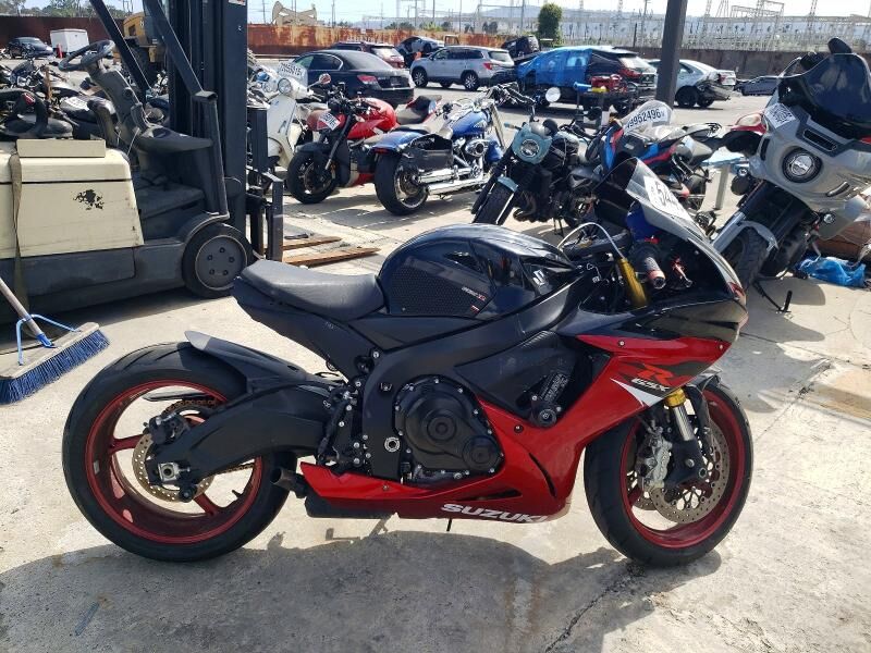2018 SUZUKI GSX-R750L8