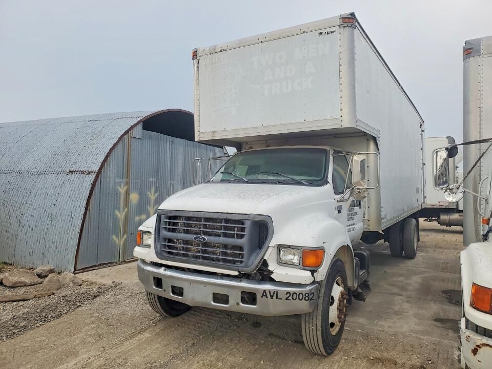 2000 FORD F-650