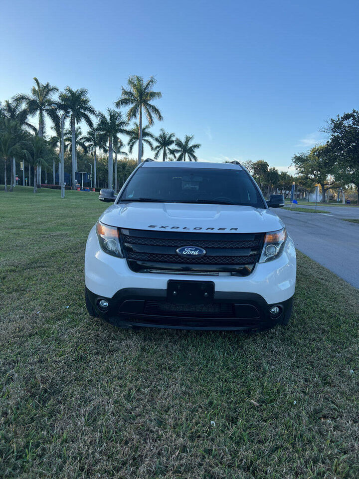 2014 FORD Explorer