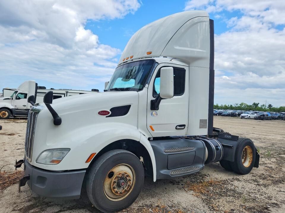 2018 PETERBILT 579