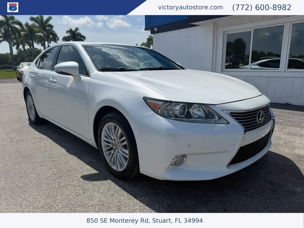 2013 LEXUS ES