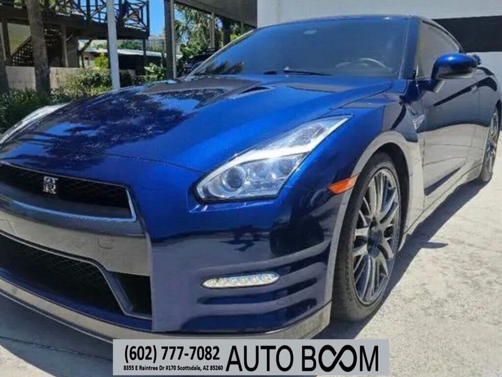 2016 NISSAN GT-R