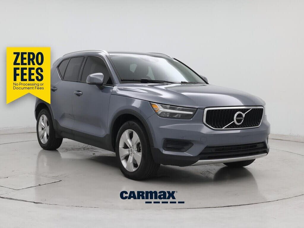 2020 VOLVO XC40