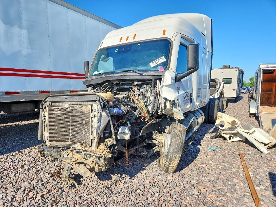 2020 FREIGHTLINER New Cascadia 126" Sleepercab