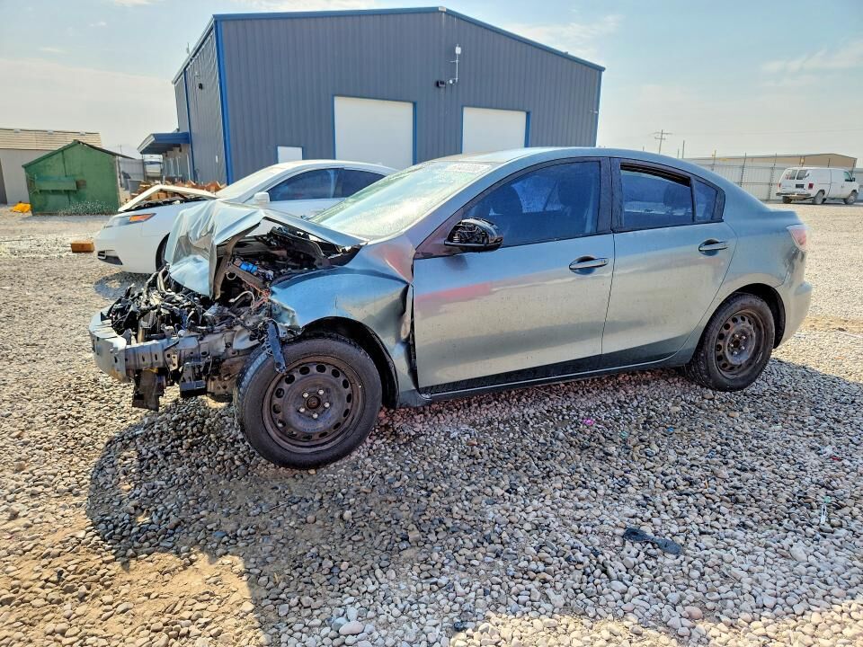 2013 MAZDA Mazda3