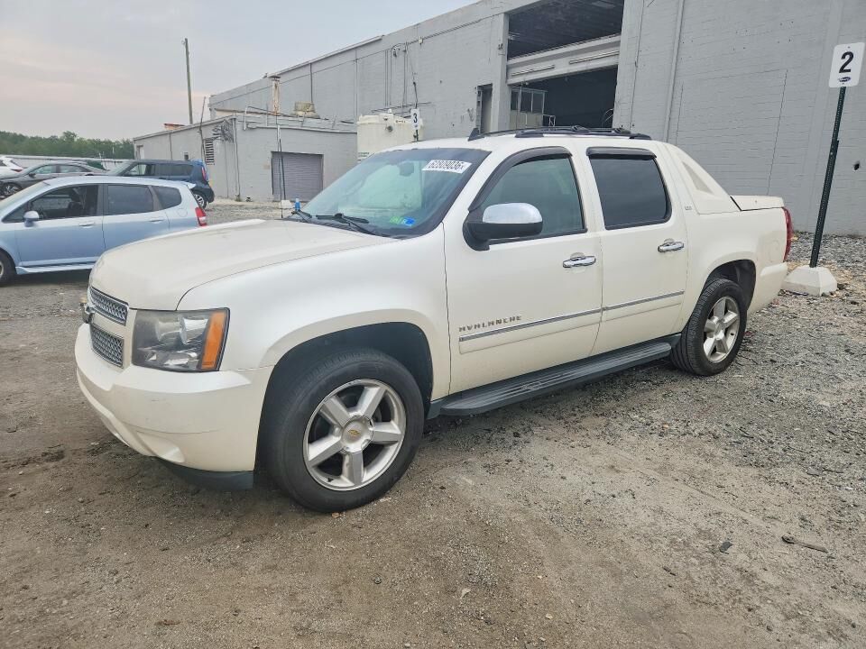 2011 CHEVROLET Avalanche