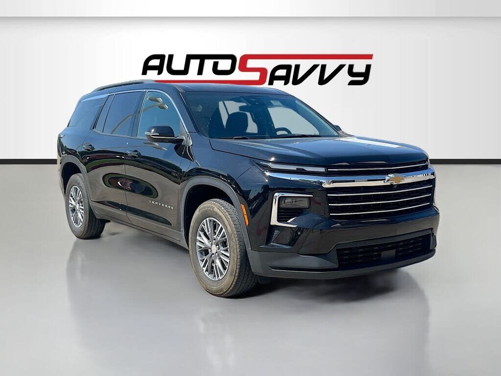 2025 CHEVROLET Traverse