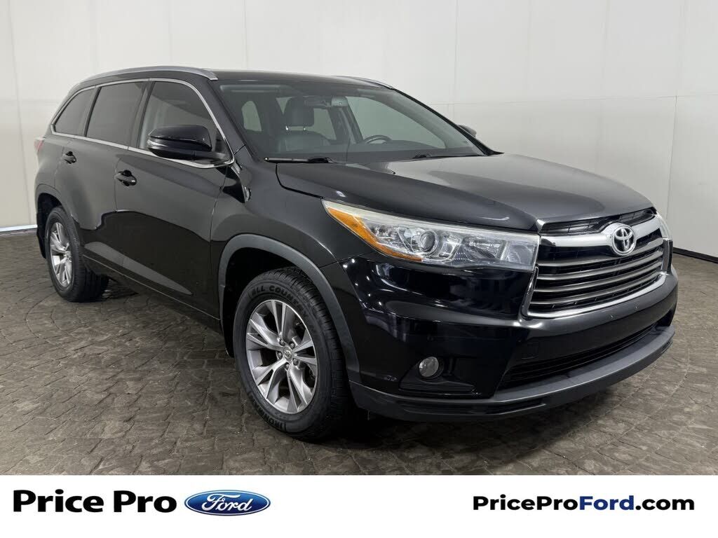 2015 TOYOTA Highlander