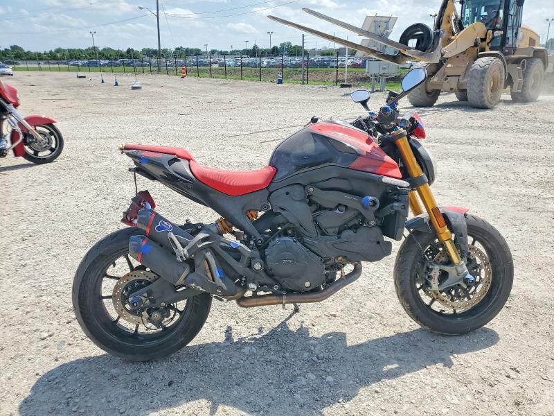 2025 DUCATI Monster