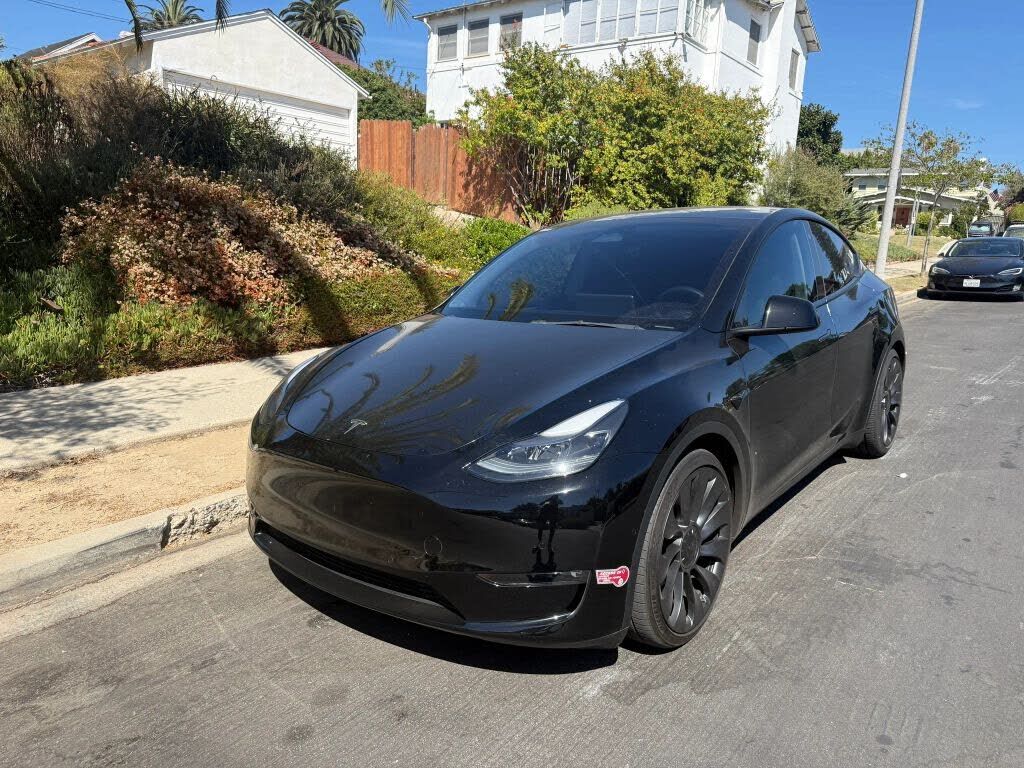 2022 TESLA Model Y