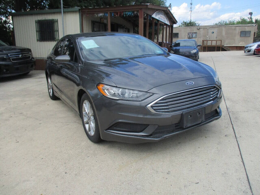 2017 FORD Fusion