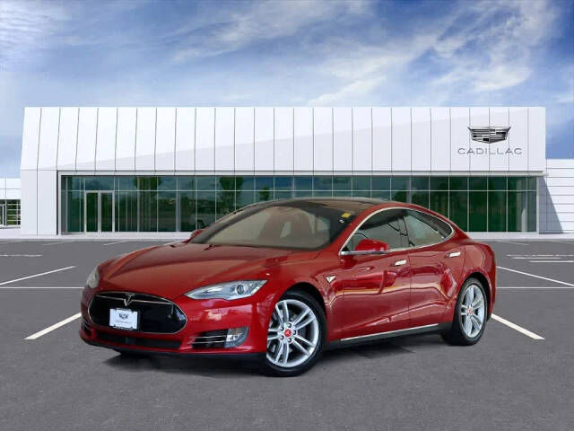 2015 TESLA Model S