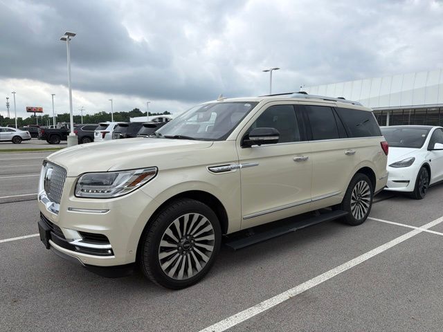 2018 LINCOLN Navigator