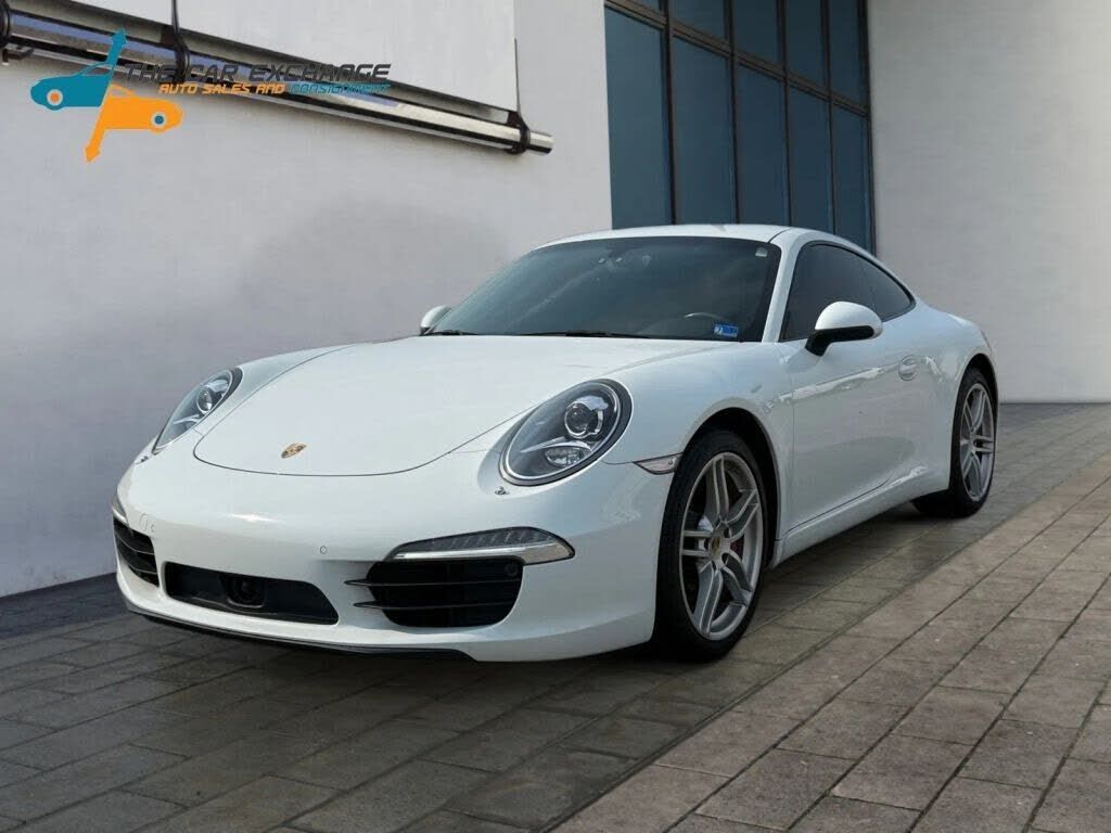 2015 PORSCHE 911
