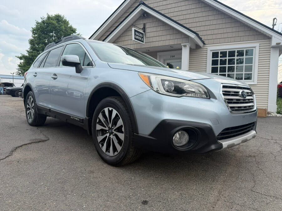 2015 SUBARU Outback