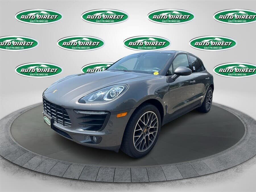 2018 PORSCHE Macan