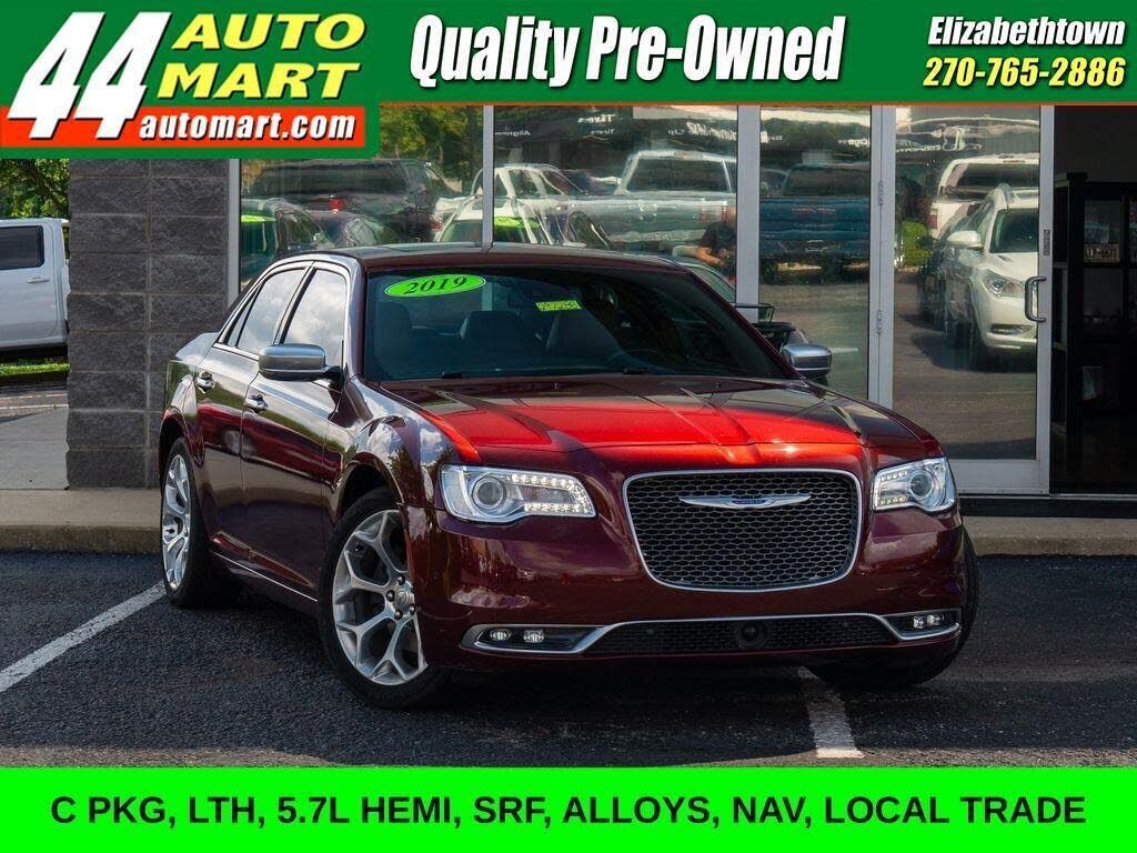2019 CHRYSLER 300