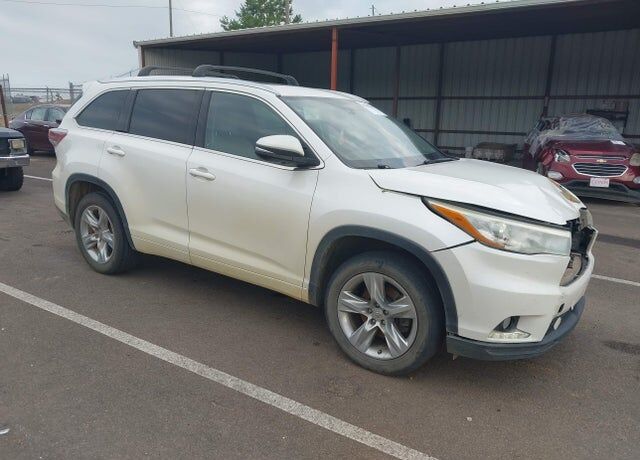 2015 TOYOTA Highlander