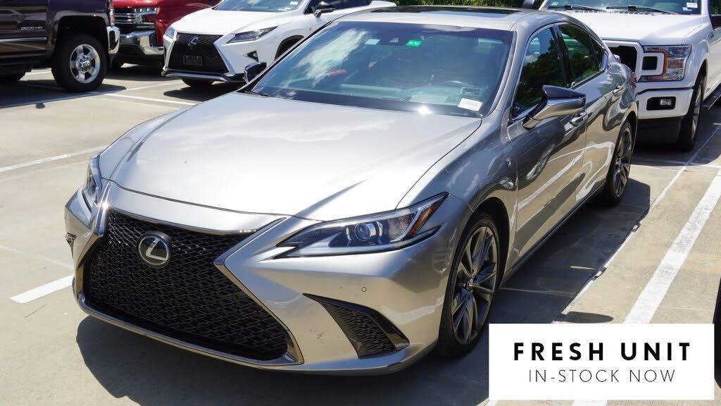 2020 LEXUS ES