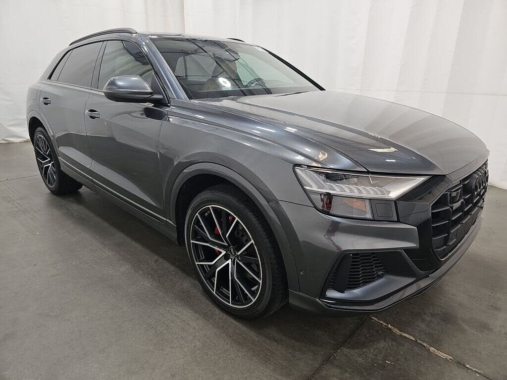 2023 AUDI Q8