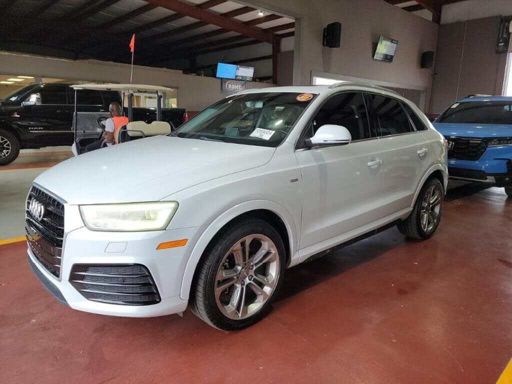 2016 AUDI Q3
