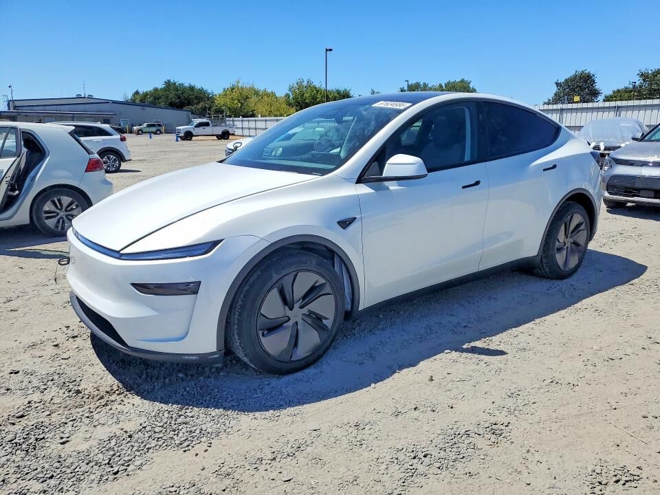2026 TESLA Model Y