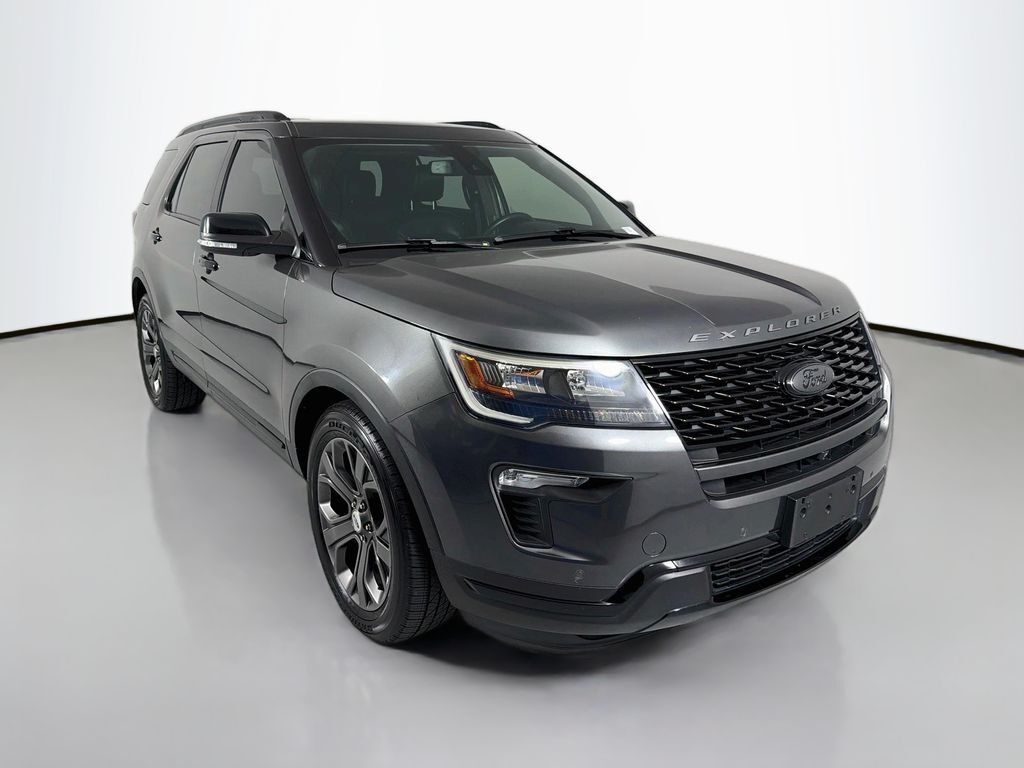 2018 FORD Explorer