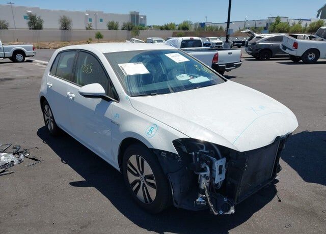2016 VOLKSWAGEN e-Golf