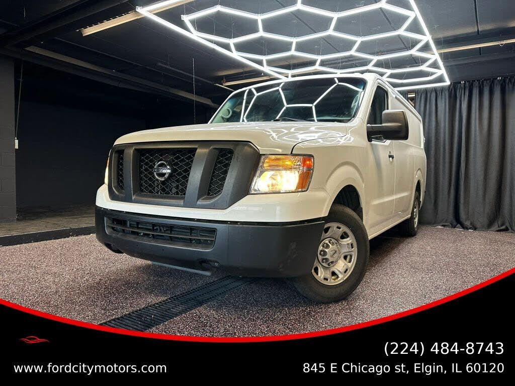 2016 NISSAN NV