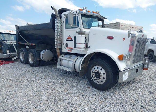 2005 PETERBILT 379