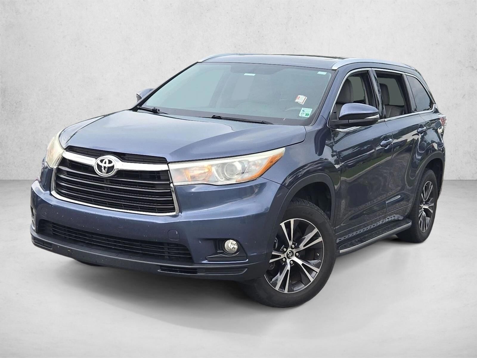 2016 TOYOTA Highlander