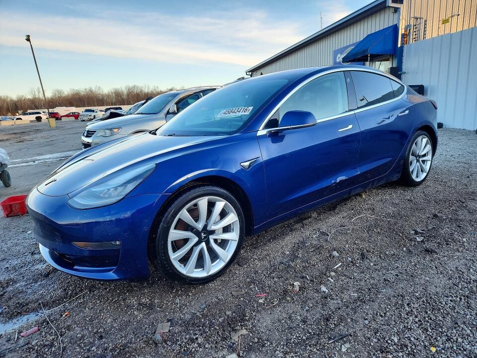 2018 TESLA Model 3