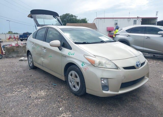 2011 TOYOTA PRIUS