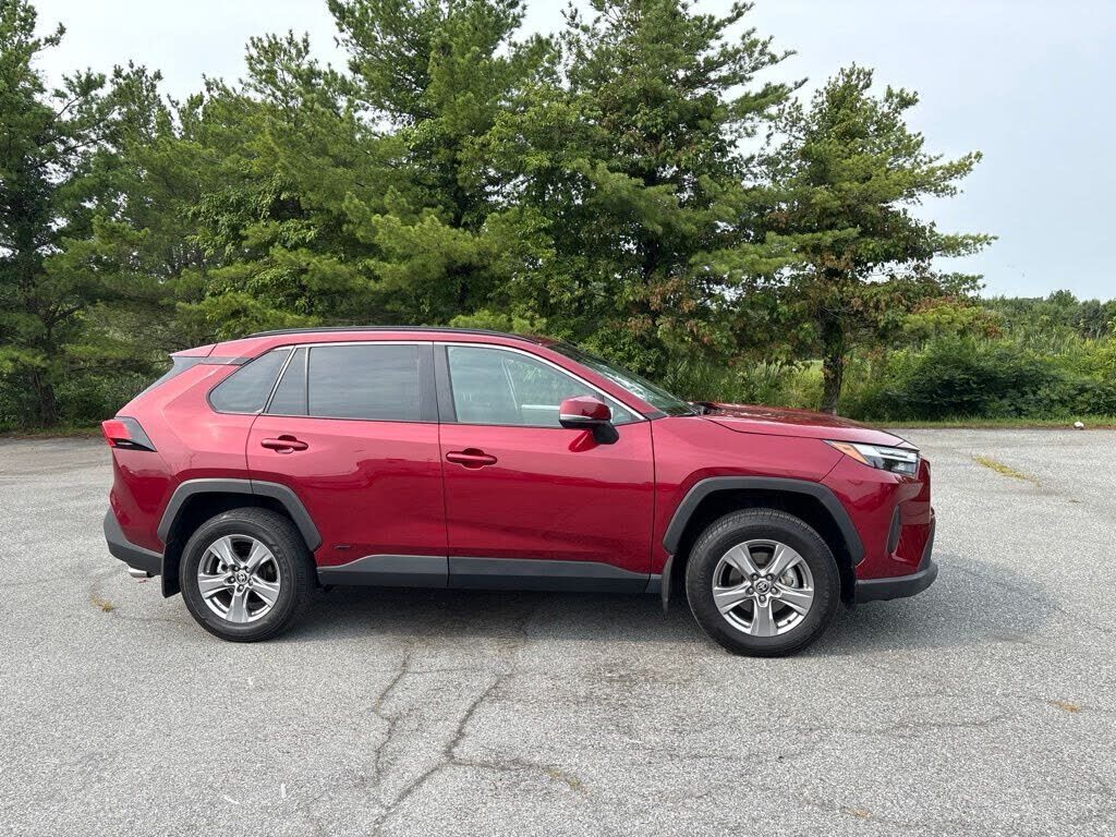 2024 TOYOTA RAV4