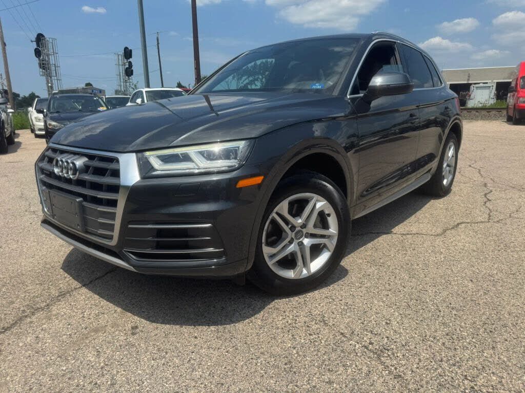 2018 AUDI Q5