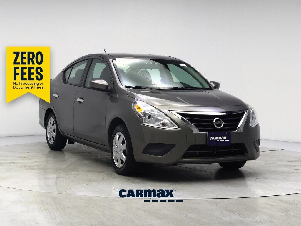 2016 NISSAN Versa