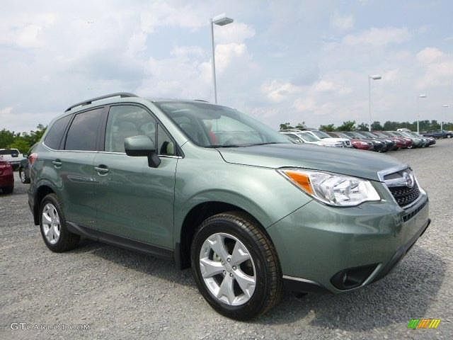 2015 SUBARU Forester