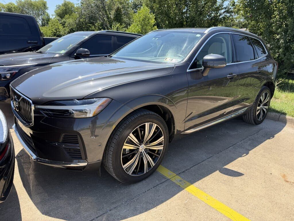 2023 VOLVO XC60