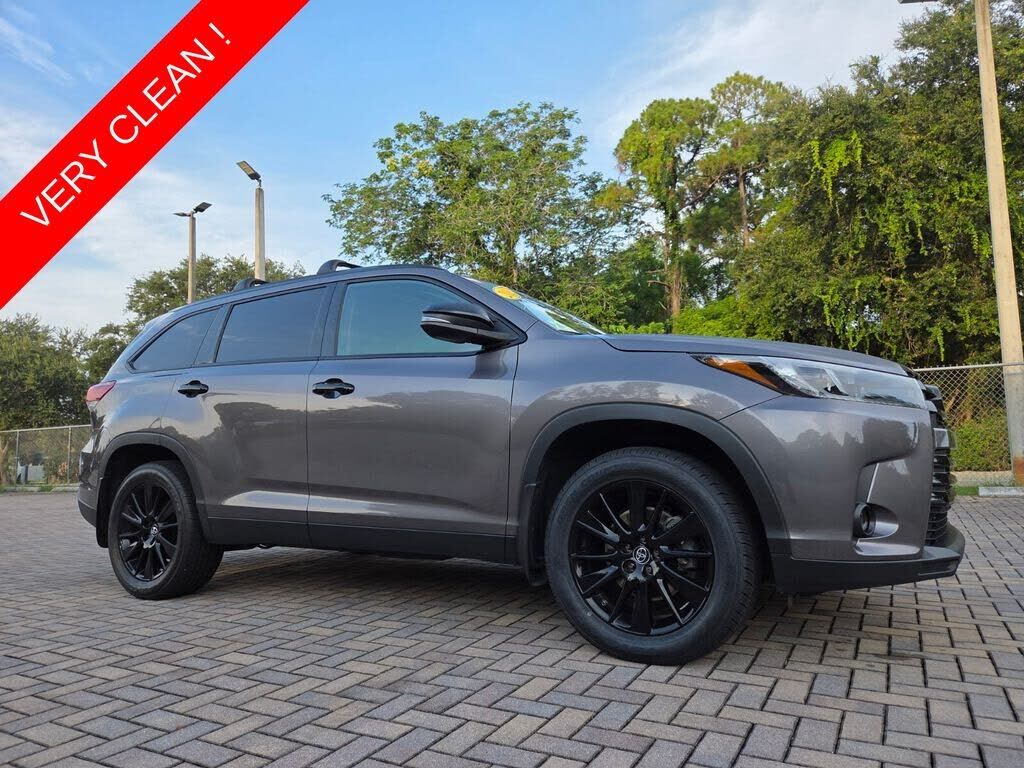 2019 TOYOTA Highlander
