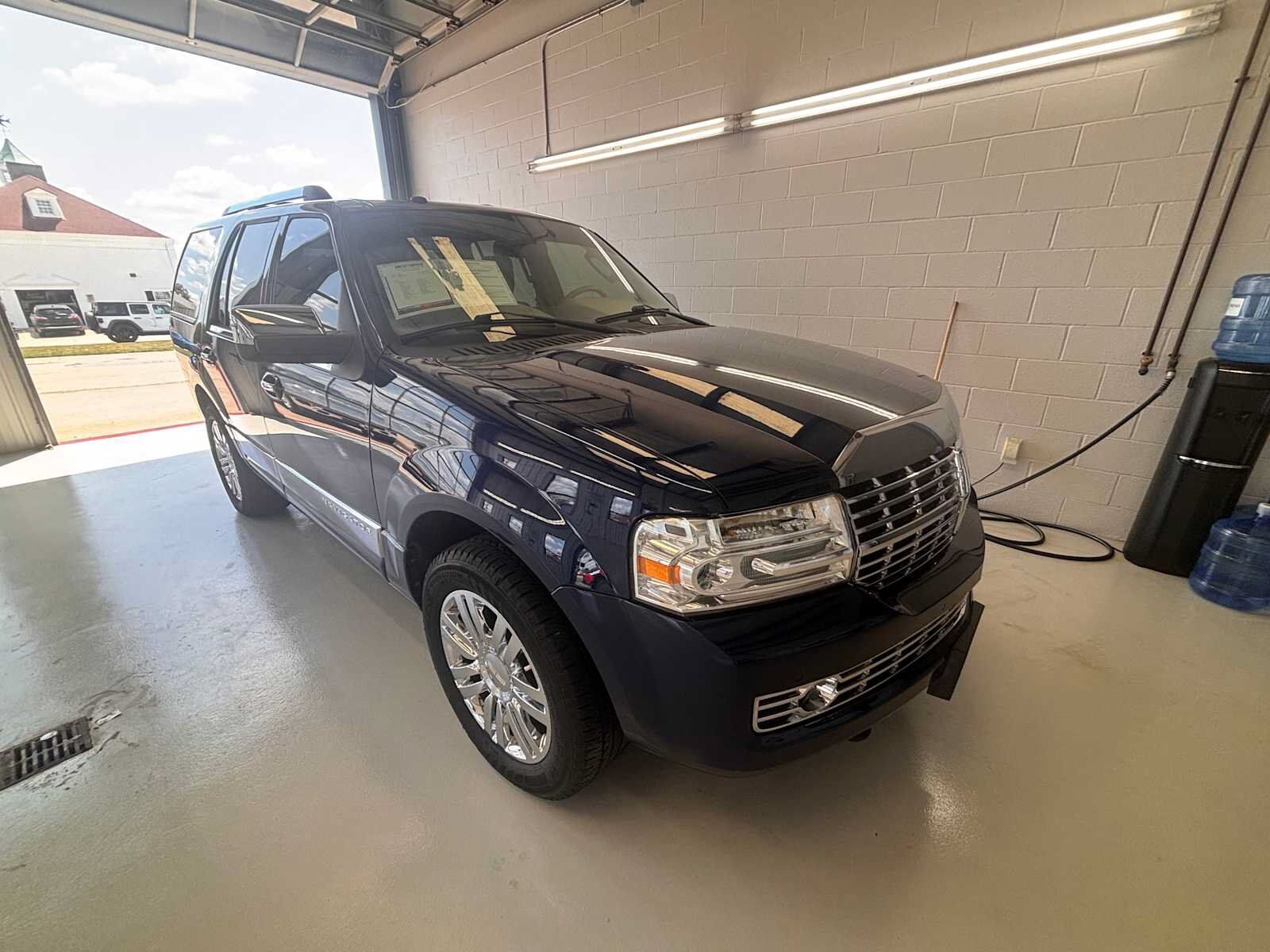 2010 LINCOLN Navigator