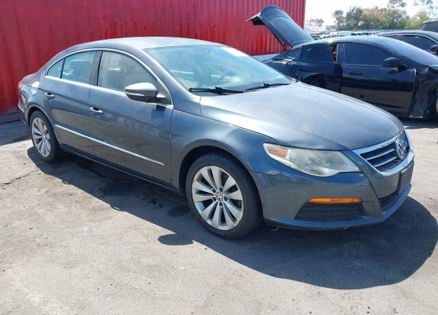 2011 VOLKSWAGEN Passat