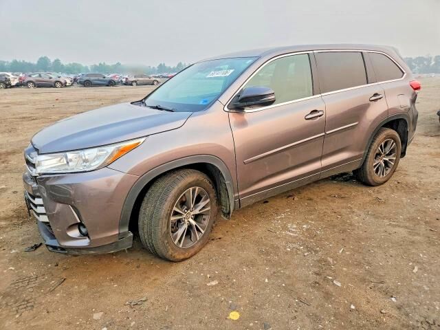 2018 TOYOTA Highlander