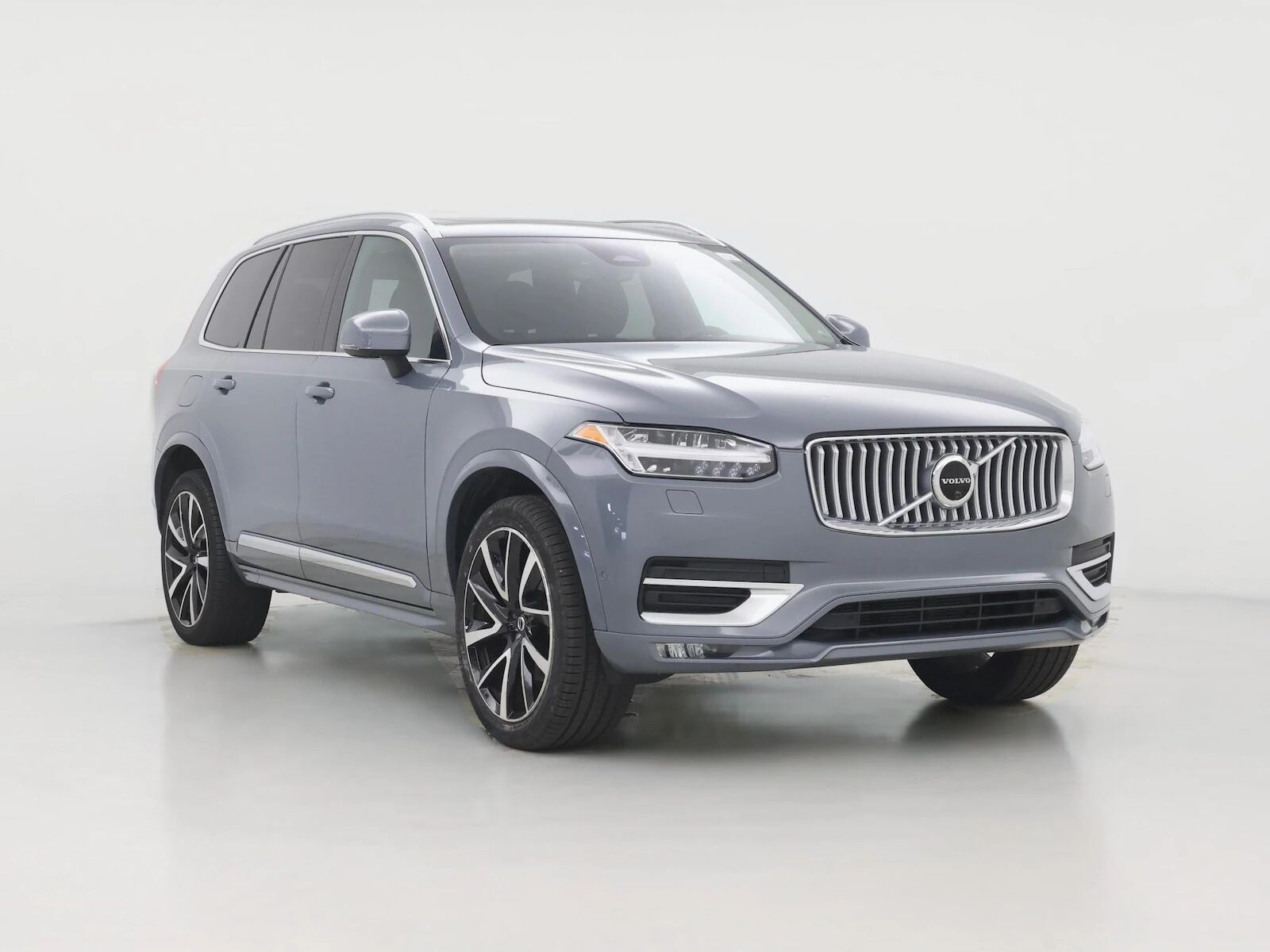 2023 VOLVO XC90