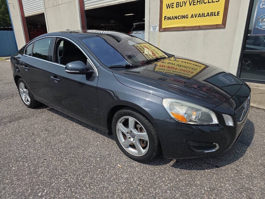 2013 VOLVO S60