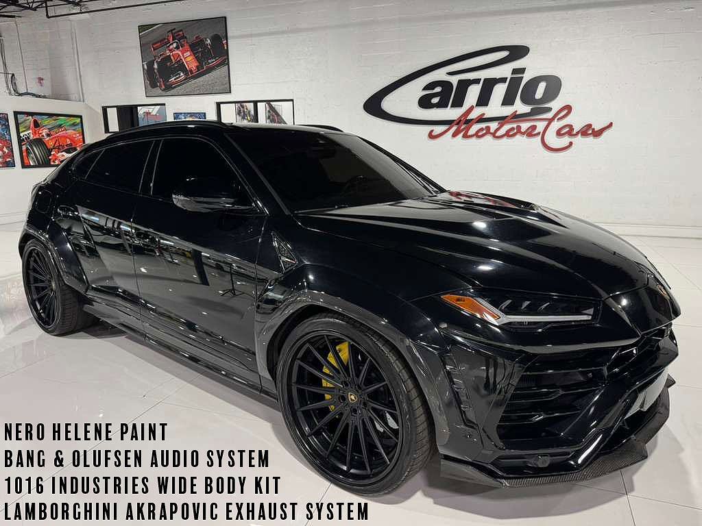 2021 LAMBORGHINI URUS