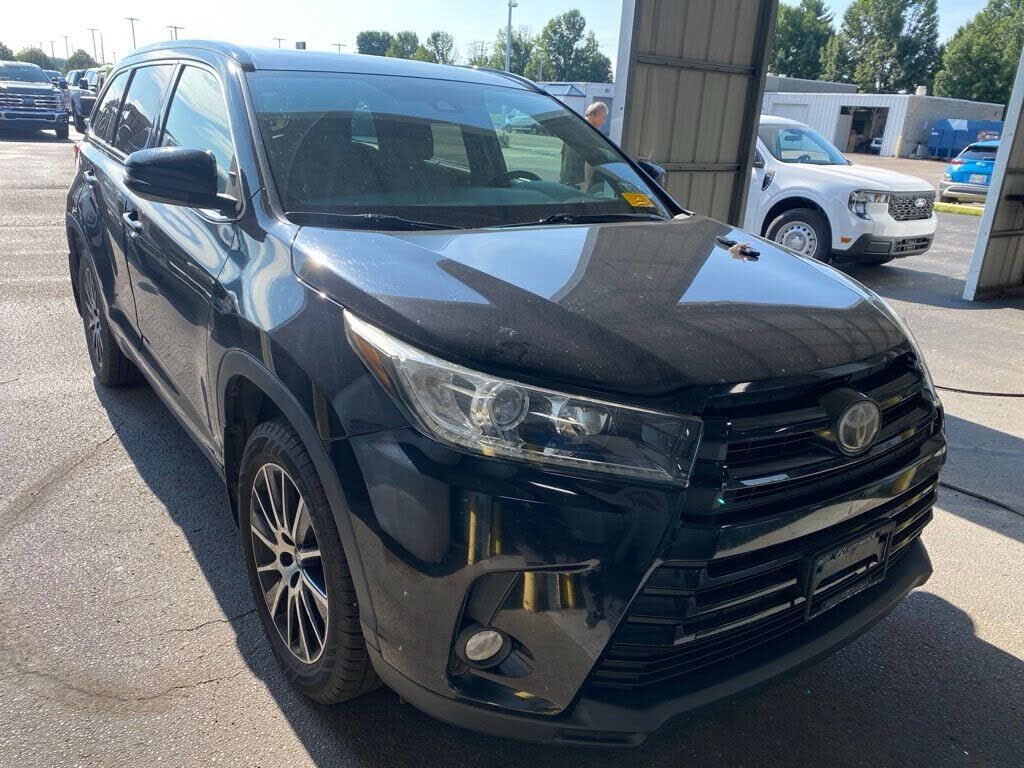 2018 TOYOTA Highlander