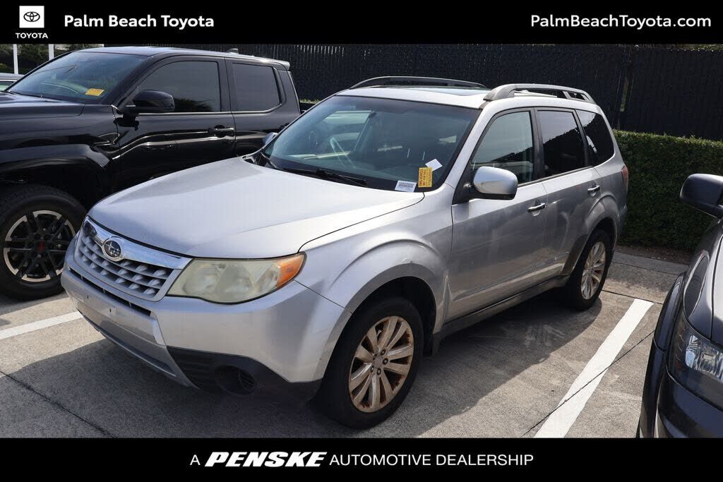2012 SUBARU Forester